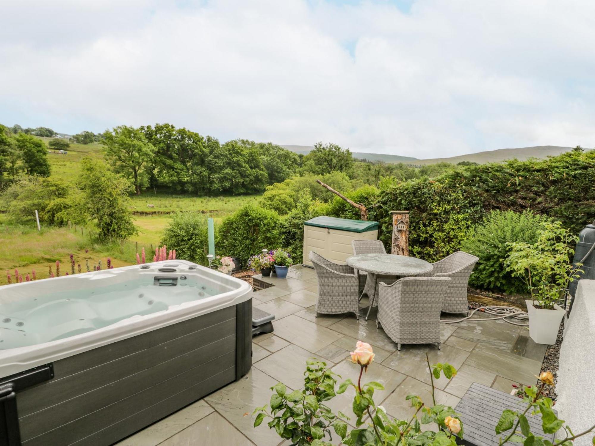 White Roses Retreat Villa Betws-y-Coed Dış mekan fotoğraf